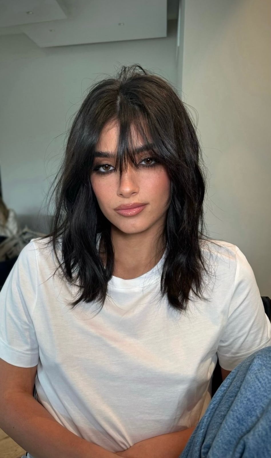 Medium Shag With Feathered Bangs — Trendy Haircuts