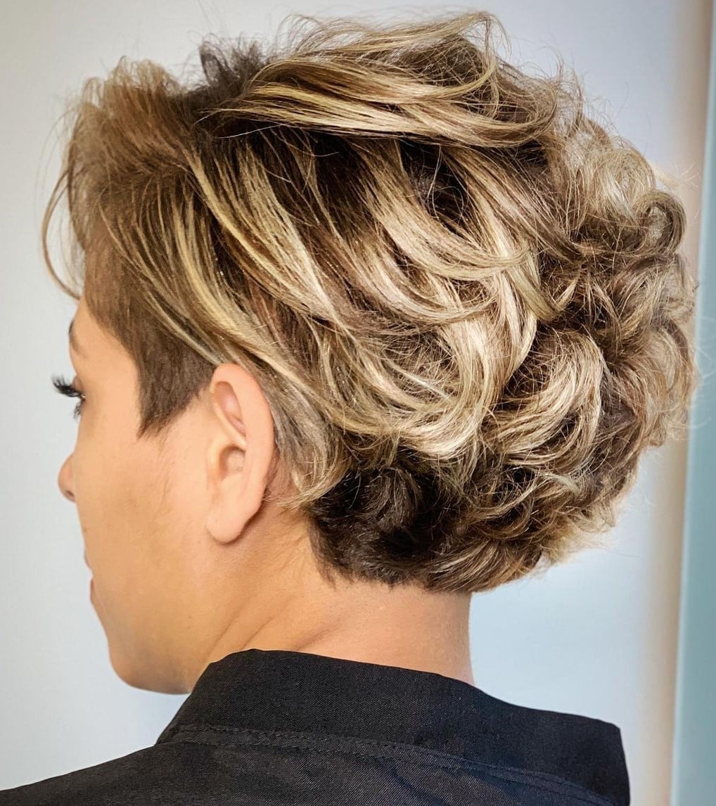 Short Layered Bob With Textured Curls — Trendy Haircuts