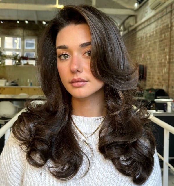 Mid-Back Cut With Voluminous Layers — Trendy Haircuts