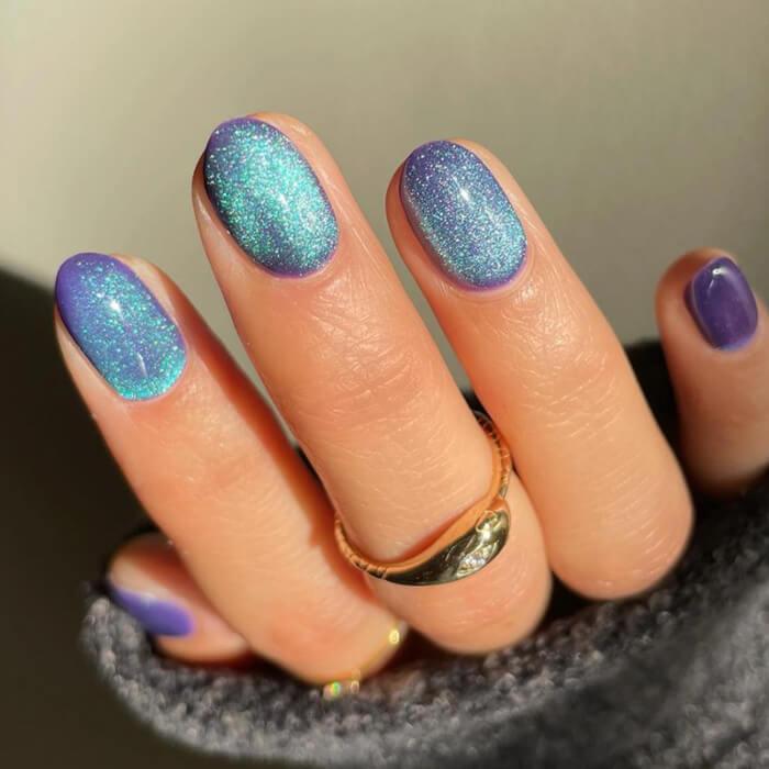Medium Oval Violet Turquoise Blue Velvet Cat-Eye — Velvet Nails