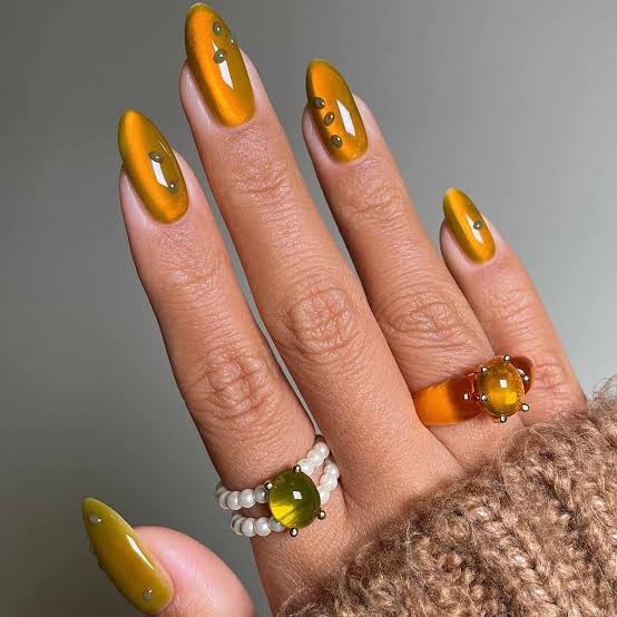 Long Oval Yellow-Orange Velvet Cat-Eye Dots — Velvet Nails