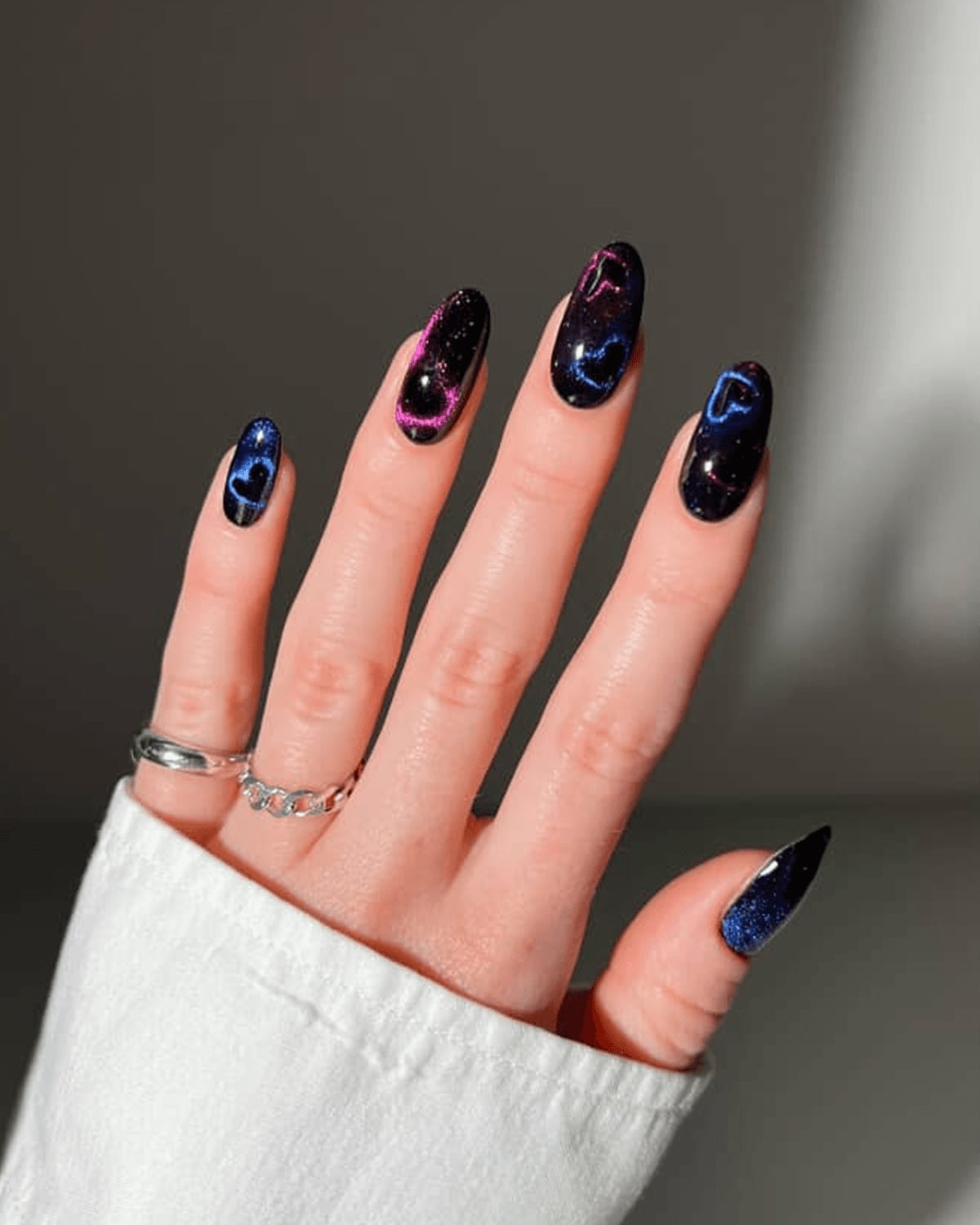 Long Oval Black Cat-Eye Neon Heart Art — Velvet Nails