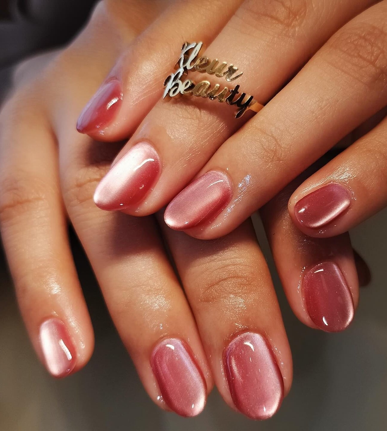 Medium Almond Gray Silver Cat-Eye, Close-Up Take — Velvet Nails