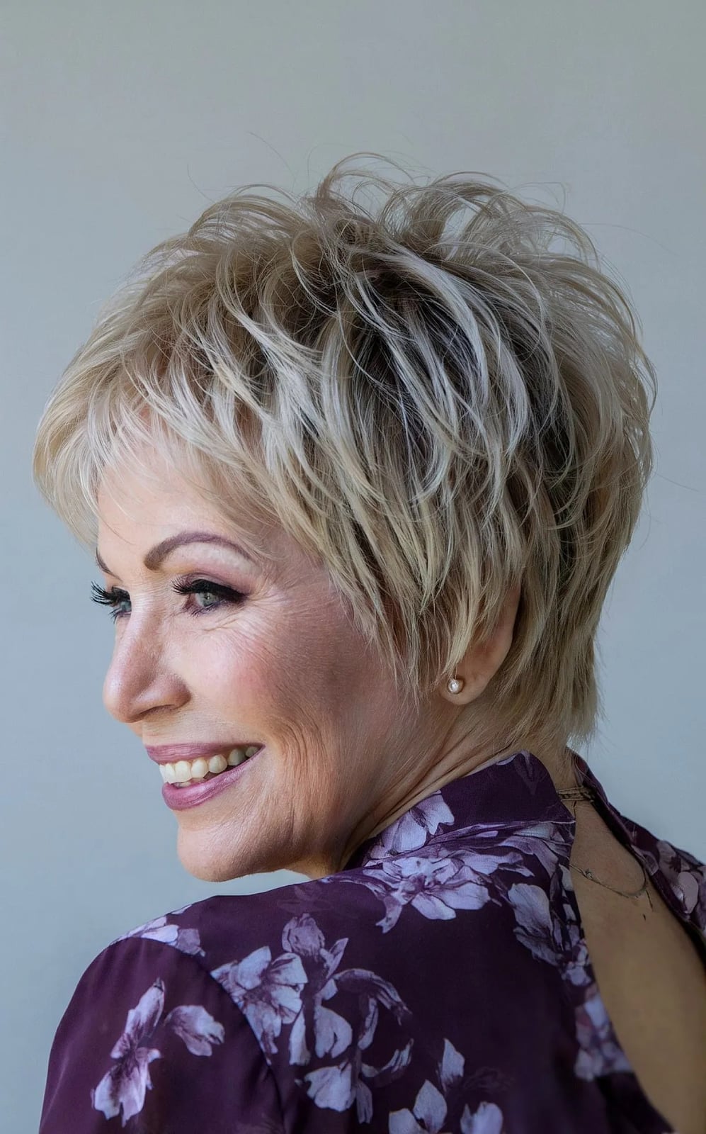 Ash Blonde Shag Pixie With Choppy Bangs — Very Short Haircuts