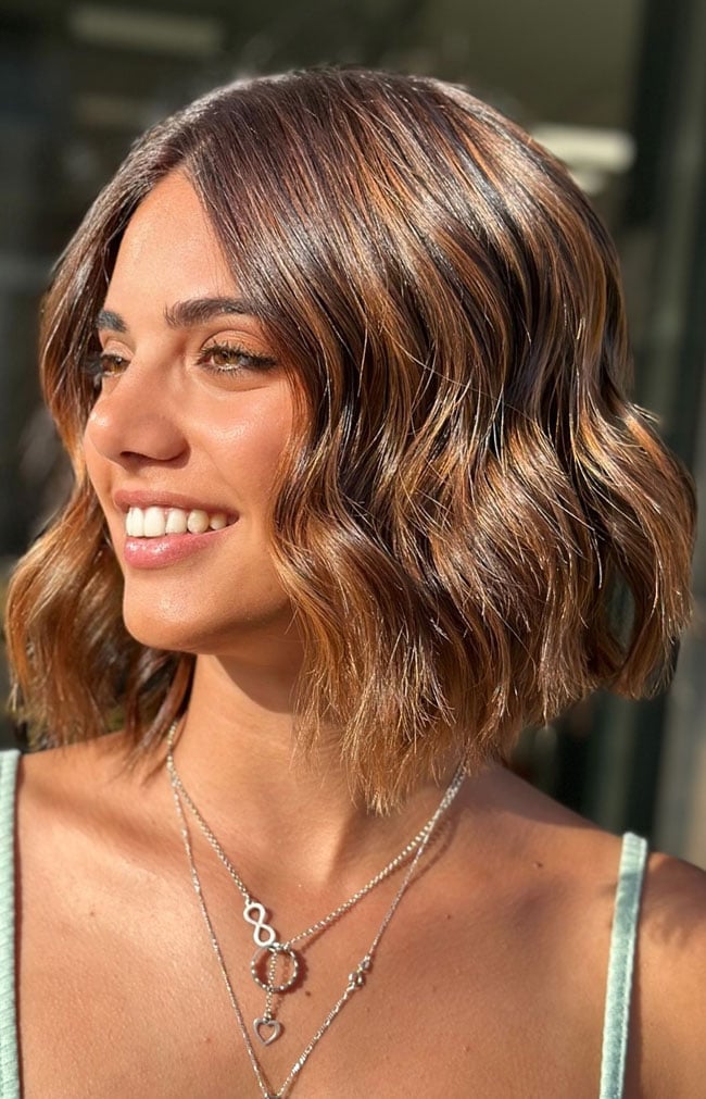 Caramel Blonde Bob With Balayage Shine — Wavy Bob