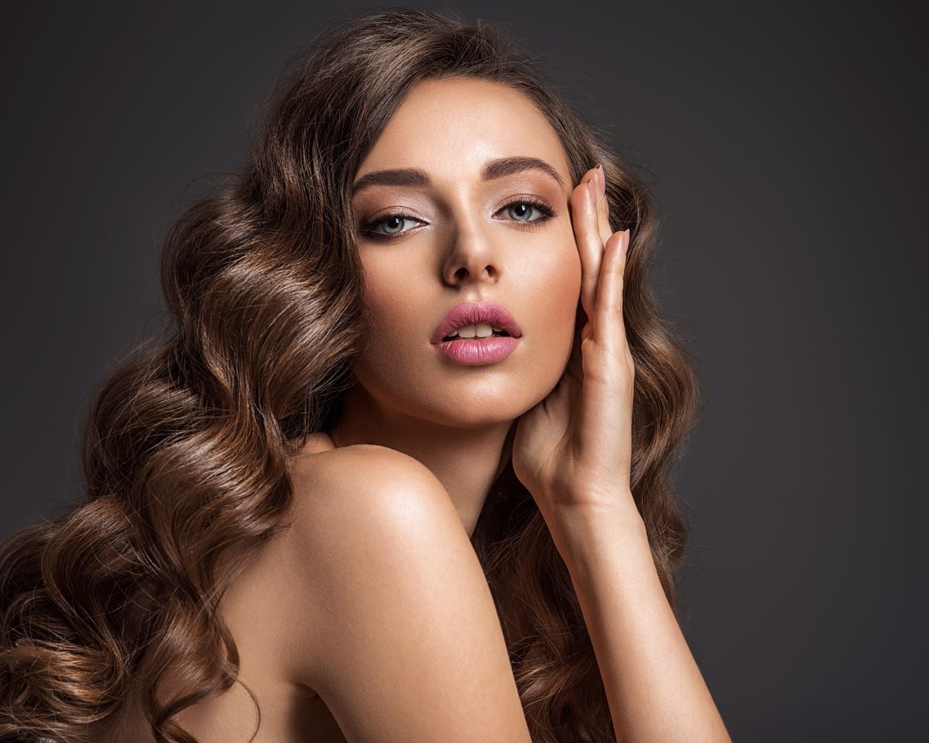 Mid-Back Brown Hair With Voluminous Waves Mid-Back Brown Hair With Voluminous Waves — Wavy Haircuts