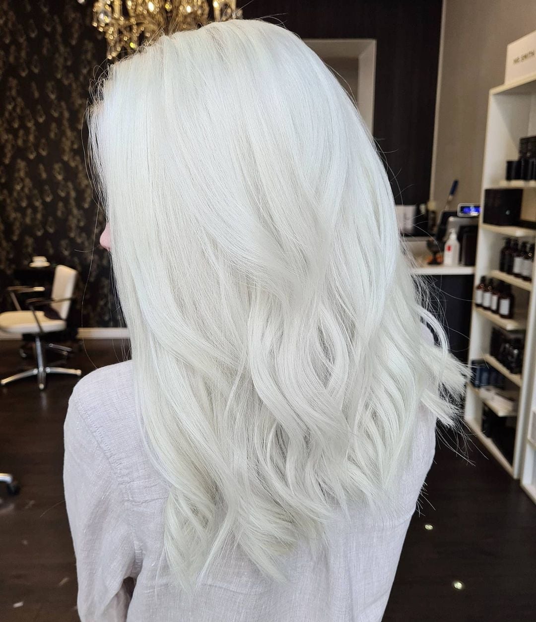 Mid-Back White Layers Loose Waves — White Hair