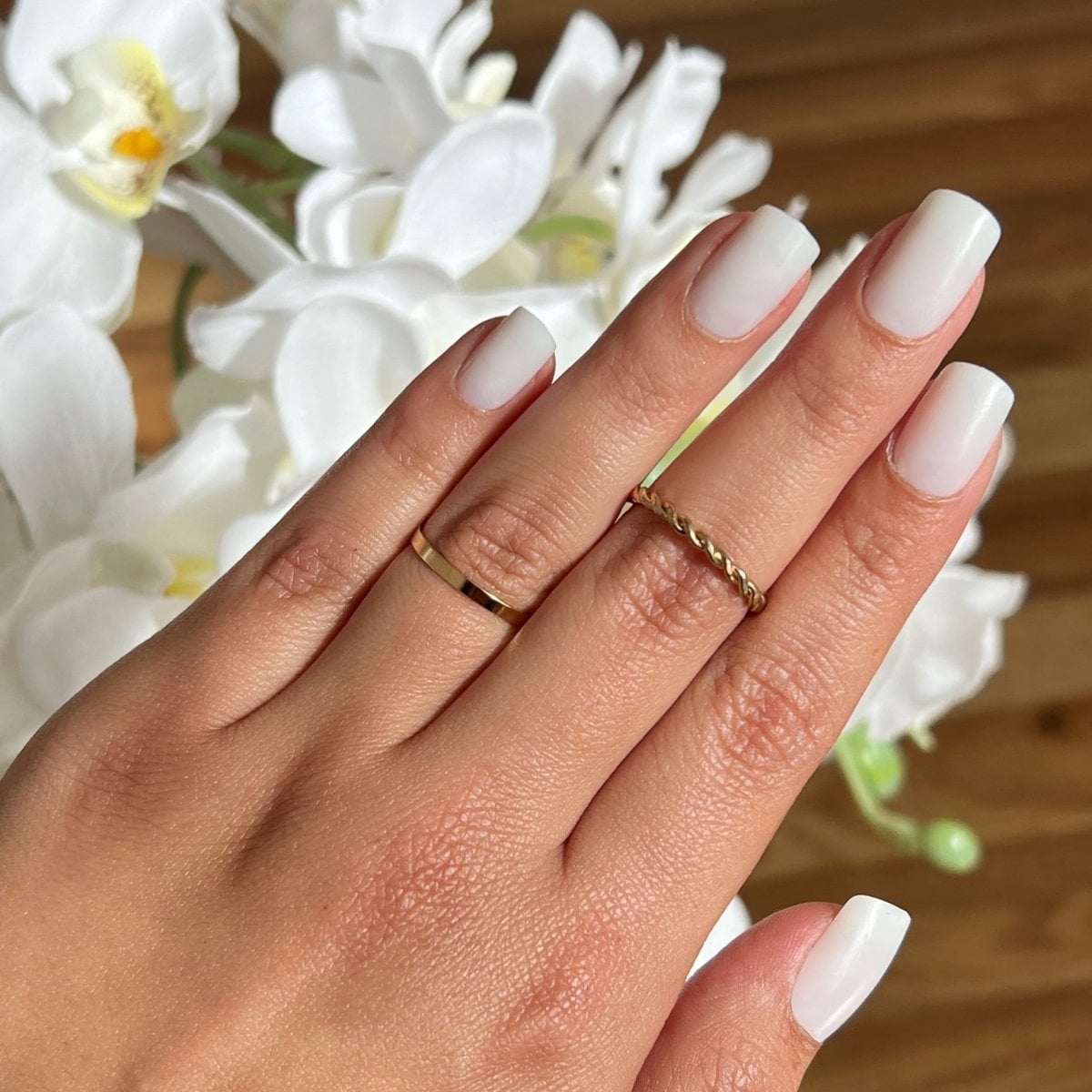 Milky White Glossy Short Square Nails, Everyday Version — White Nails