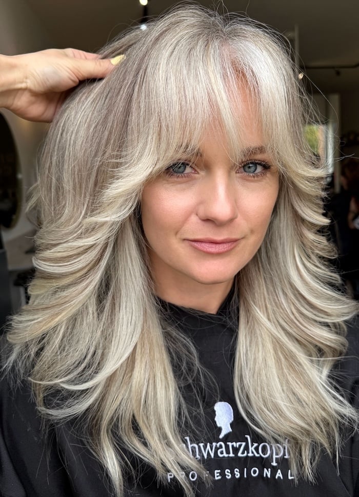 Collarbone Shag With Face-Framing Ash Blonde Collarbone Shag With Face-Framing Ash Blonde — Winter Blonde Hair