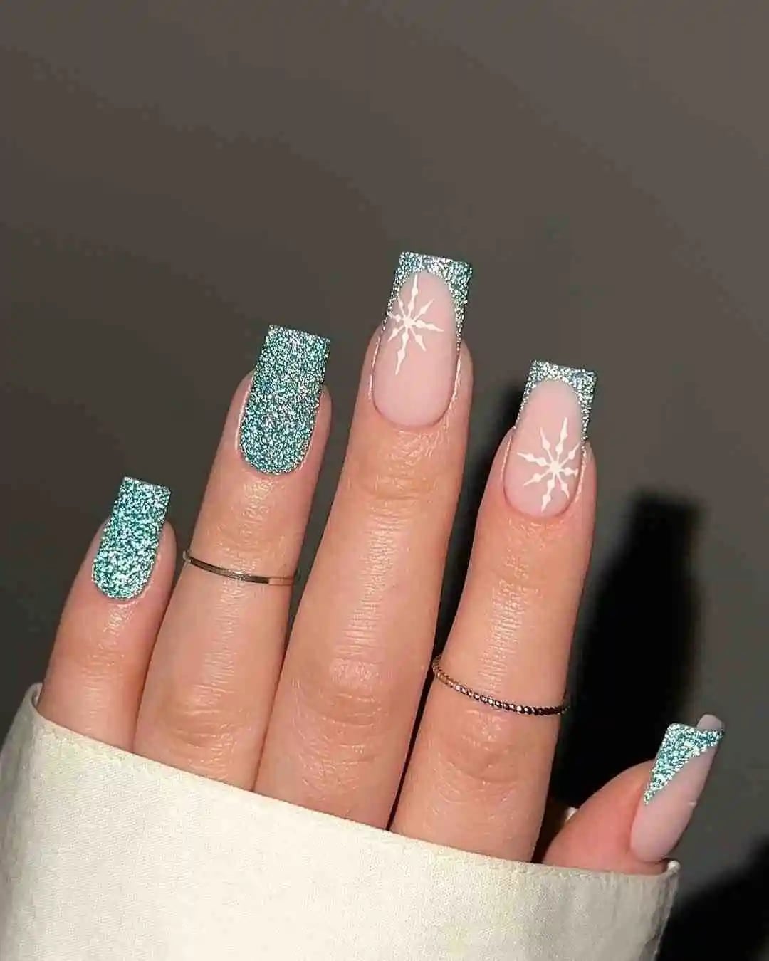 Light Blue Glitter French Snowflake Matte Nails Light Blue Glitter French Snowflake Matte Nails — Winter Blue Nails