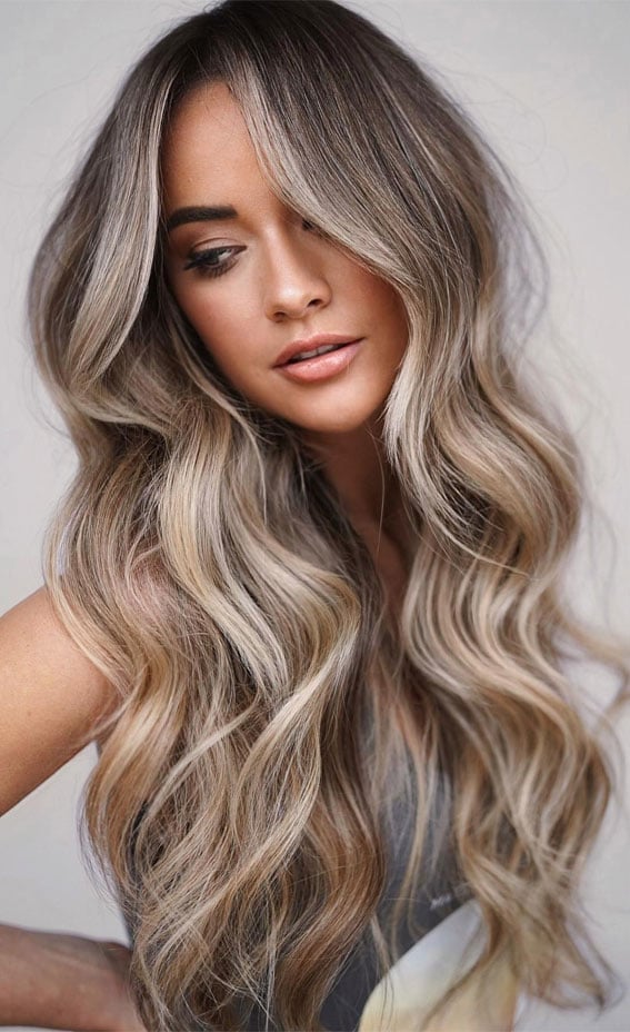 Collarbone Smokey Beige With Ash Blonde Collarbone Smokey Beige With Ash Blonde — Winter Hair Colors
