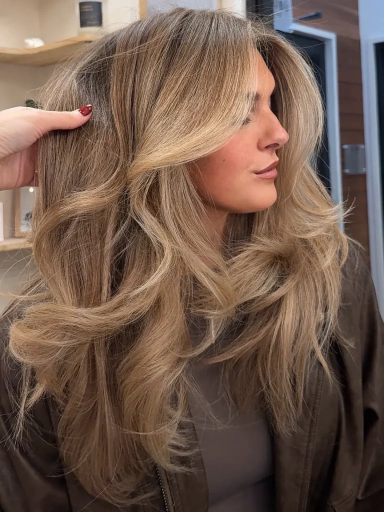 Long Ash Blonde With Lighter Highlights Long Ash Blonde With Lighter Highlights — Winter Hair Colors