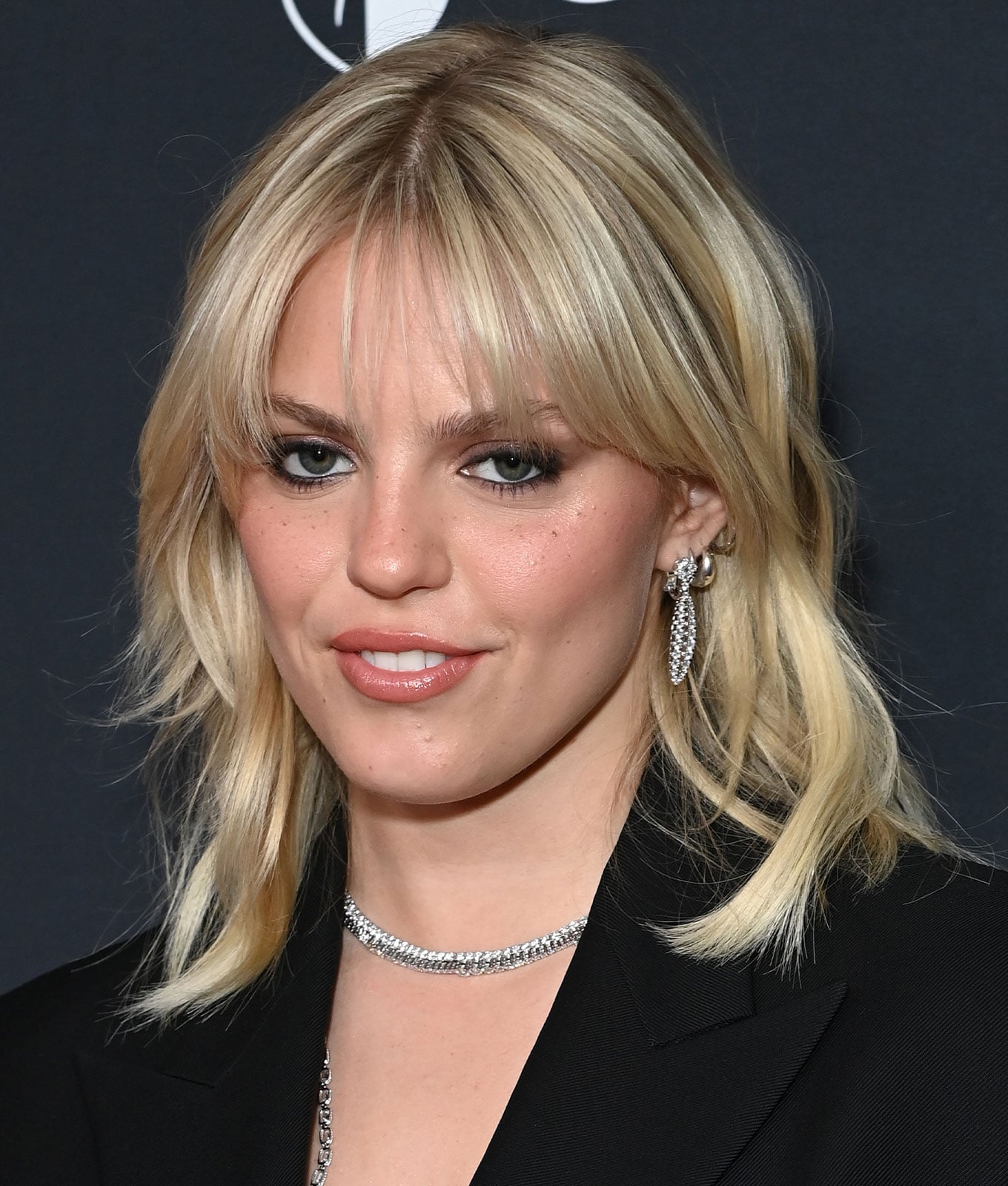 Ash Blonde Shag With Wispy Curtain Bangs Ash Blonde Shag With Wispy Curtain Bangs — Wispy Bangs